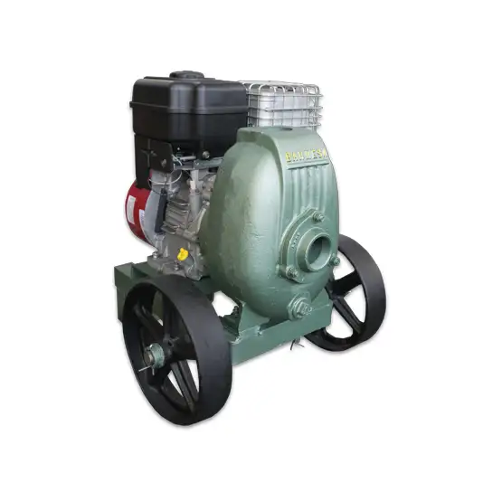Vista izquierda de la bomba autocebante modelo 12M con motor de gasolina de Barmesa Pumps